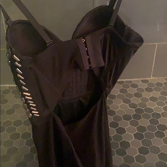 WLDR Dress - amazing detail - Picture 3 of 6